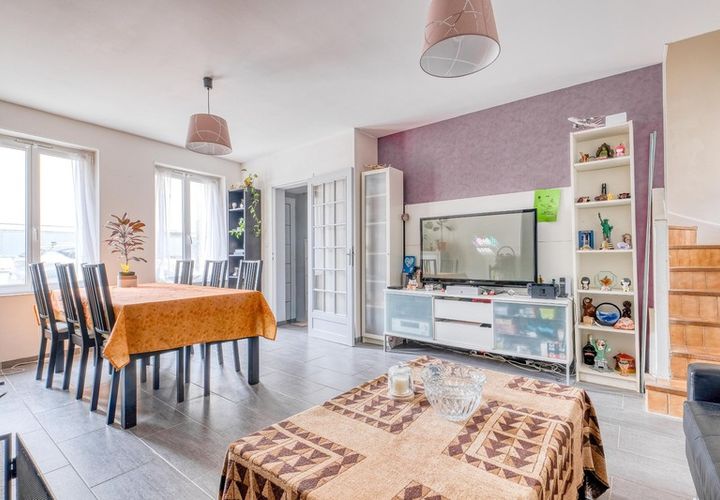 Villa a Meaux, Seine-et-Marne, Meaux - € 249.000 | Ref: 340933707994 - foto 1