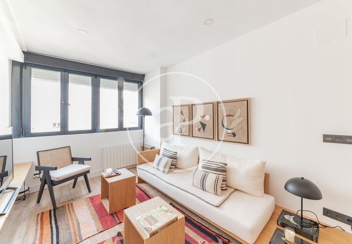 Apartament a Madrid, Madrid, Madrid - € 2.350/mes | Ref: AM2606032 - foto 1
