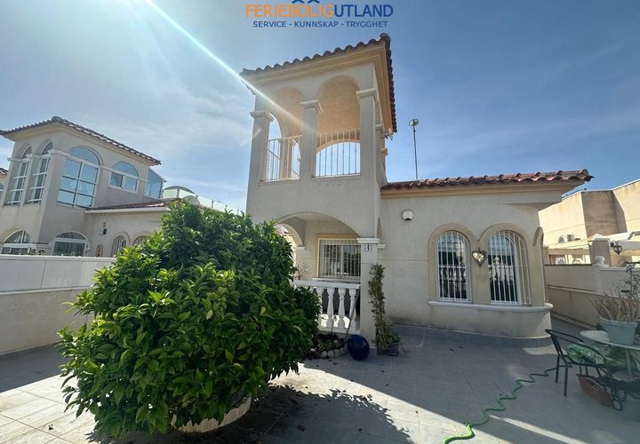 Villa en Algorfa, Alicante, Algorfa - € 229.750 | Ref: FBU21542 - photo 1
