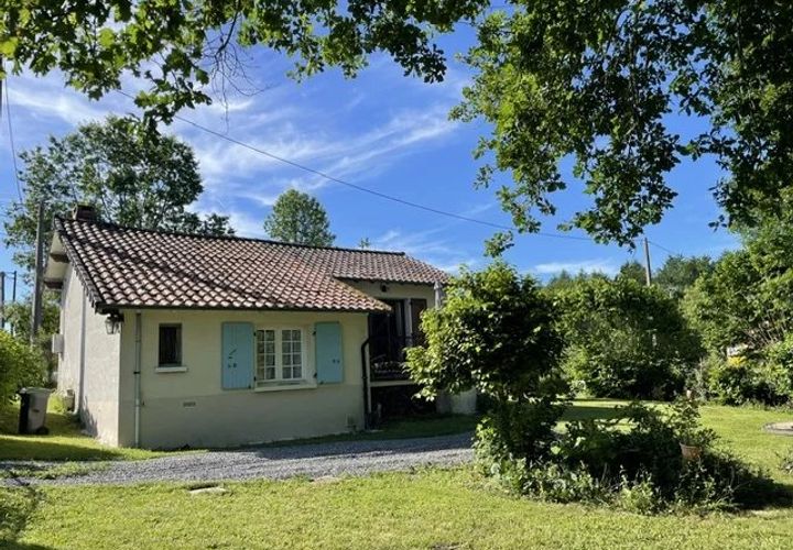 Villa a Rochechouart, Haute-Vienne, Rochechouart - € 99.000 | Ref: BVI85368 - foto 1