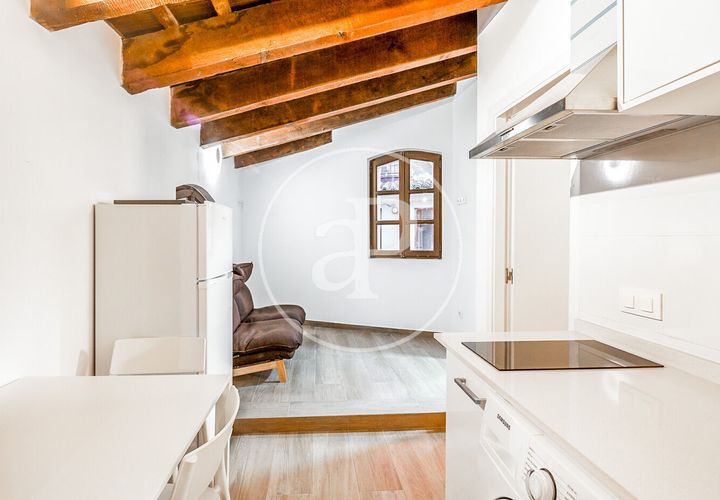 Villa a Valencia, Valencia, Valencia - € 1.000/mes | Ref: AV2606036 - foto 1