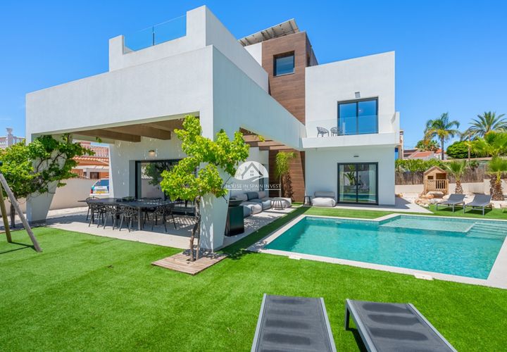 Villa a Rojales, Alicante, Rojales - € 669.000 | Ref: LF-39071 - foto 1