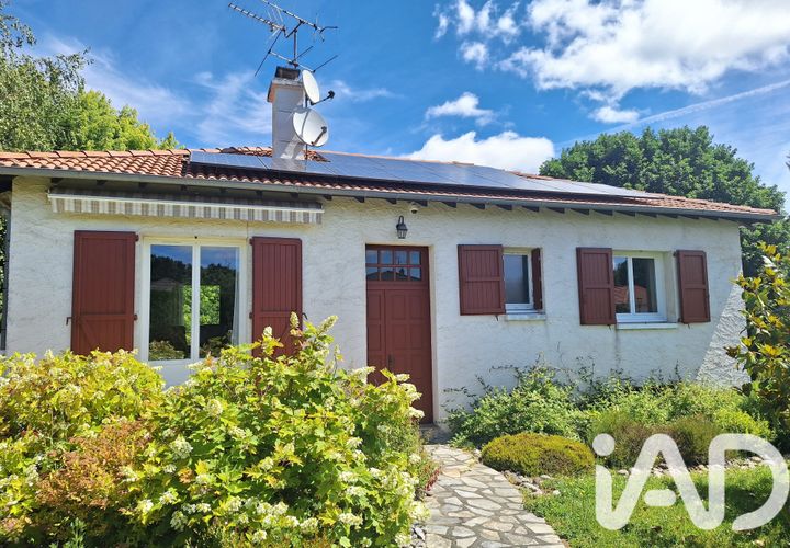 Villa a Ytrac, Cantal, Ytrac - € 210.000 | Ref: 76921 - foto 1