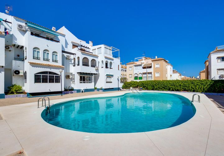Bungalou a Torrevieja, Alicante, Torrevieja - € 139.500 | Ref: 35923 - foto 1