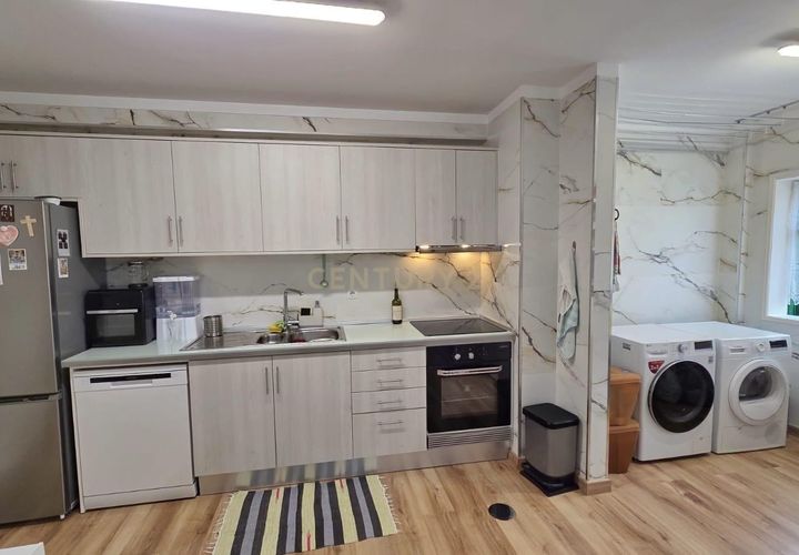 Lejlighed i Maia, Porto, Maia - € 289.500 | Ref: C0484-00523 - foto 1