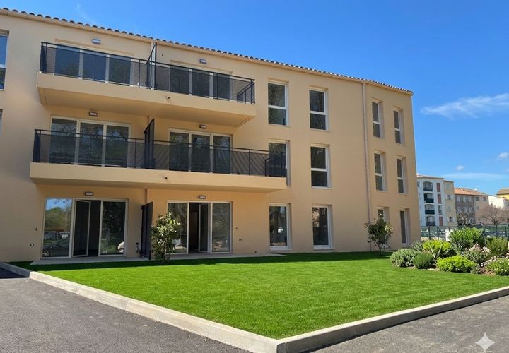 Apartament a Cogolin, Var, Cogolin - € 684/mes | Ref: EDU-084644-1186 - foto 1