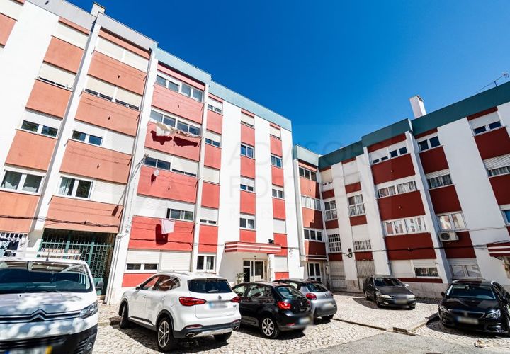 Lejlighed i Queluz, Lisbon, Queluz - € 270.000 | Ref: ADV_511 - foto 1