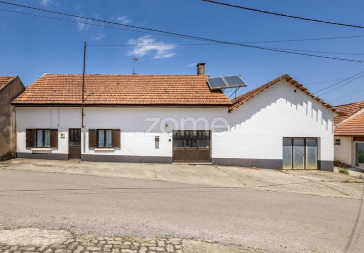 Villa i Gondemaria e Olival, Santarem, Gondemaria e Olival - € 230.000 | Ref: ZMPT589666 - foto 1