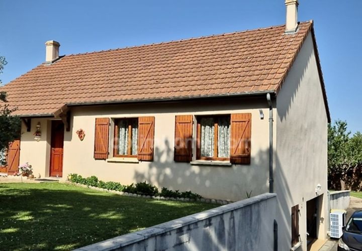 Villa a Bourges, Cher, Bourges - € 315.000 | Ref: 830031560501 - foto 1