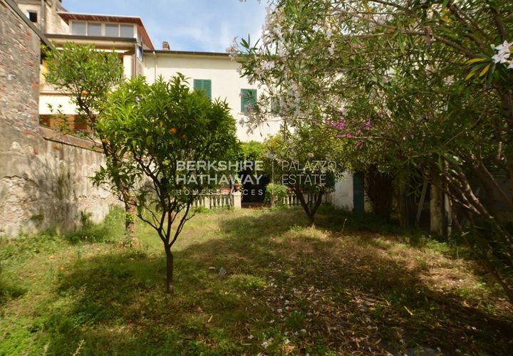 Villa a Viareggio, Lucca, Viareggio - € 900.000 | Ref: ito3125 - foto 1