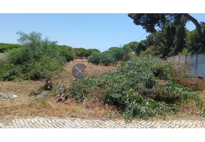 Terreno en Albufeira, Faro, Albufeira - € 1.300.000 | Ref: XCV1328 - photo 1