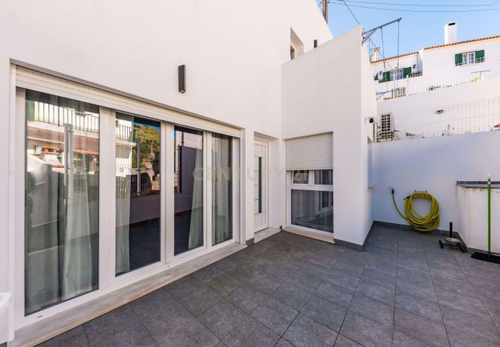 Villa i Loures, Lisbon, Loures - € 380.000 | Ref: C0483-01879 - foto 1