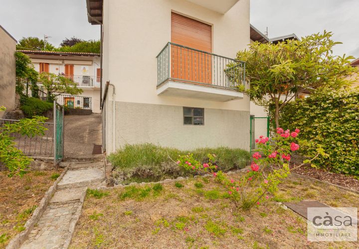 Villa a Casciago, Varese, Casciago - € 195.000 | Ref: 609-RD - foto 1