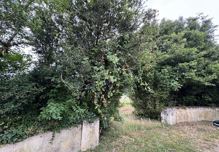 Helårsgrund i Aigre, Charente, Aigre - € 56.000 | Ref: BVI85908 - foto 1