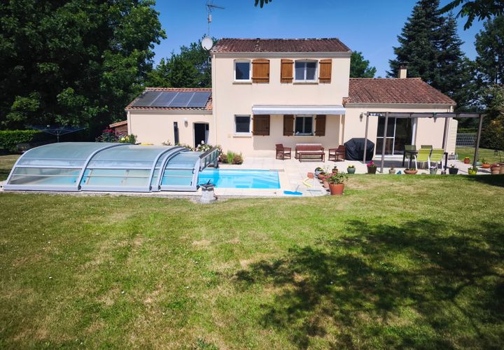 Villa a Parthenay, Deux-Sevres, Parthenay - € 248.750 | Ref: BVI78829 - foto 1