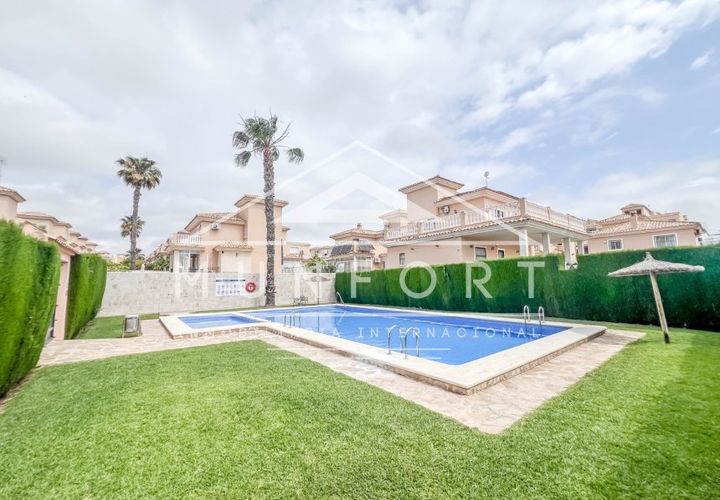 Villa i Orihuela Costa, Alicante, Orihuela Costa - € 325.000 | Ref: JR009-D - foto 1