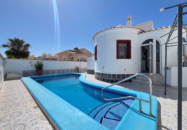 Villa a Orihuela, Alicante, Orihuela - € 390.000 | Ref: C-1186 - foto 1