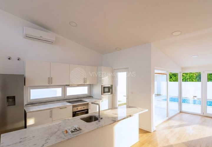 Villa a Almada, Setubal, Almada - € 650.000 | Ref: AN-1319 - foto 1