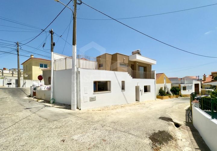 Villa en Mafra, Lisbon, Mafra - € 350.000 | Ref: V26117 X43 - photo 1