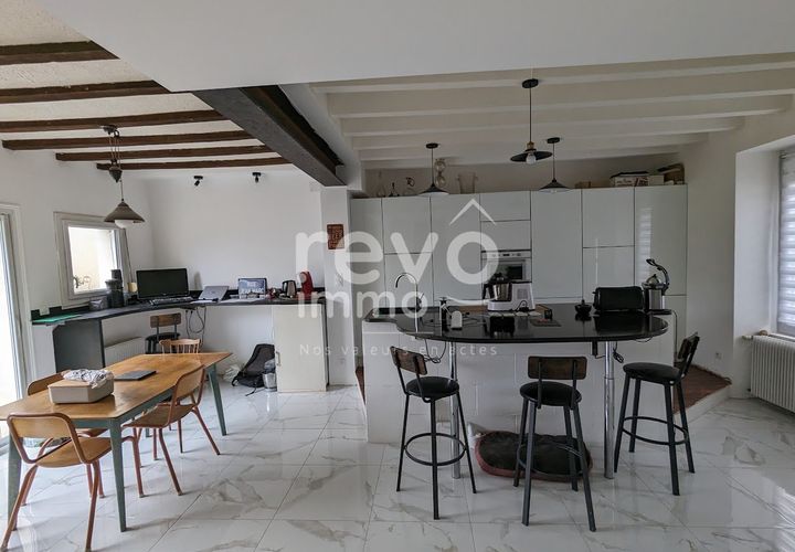 Villa i Trelaze, Maine-et-Loire, Trelaze - € 431.600 | Ref: 4901051714 - foto 1