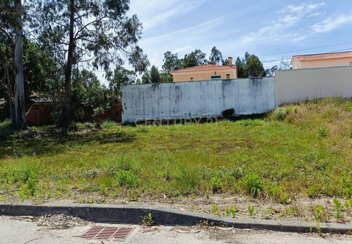 Helårsgrund i Aveiro, Aveiro, Aveiro - € 50.000 | Ref: C0385-01016 - foto 1