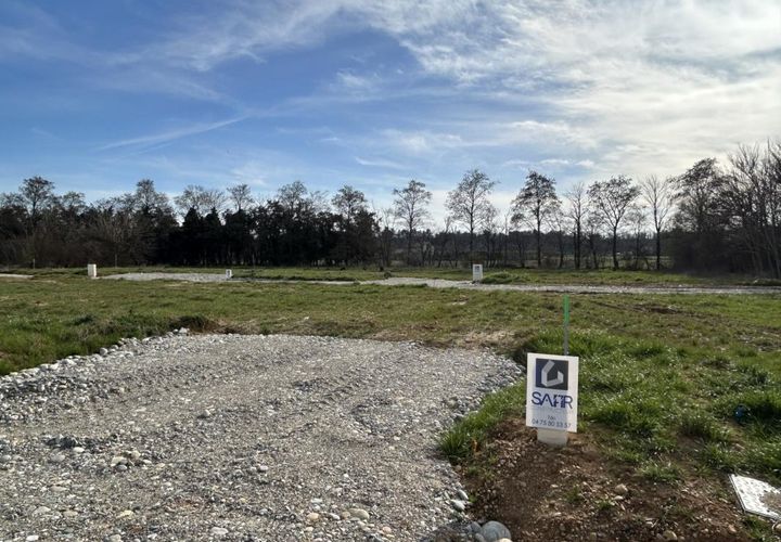 Helårsgrund i Valence, Drome, Valence - € 112.000 | Ref: SA280526lacanopeevalence - foto 1