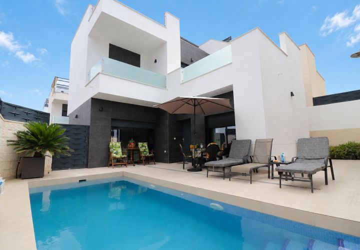Villa i Benijofar, Alicante, Benijofar - € 415.000 | Ref: CLDVI-65220 - foto 1