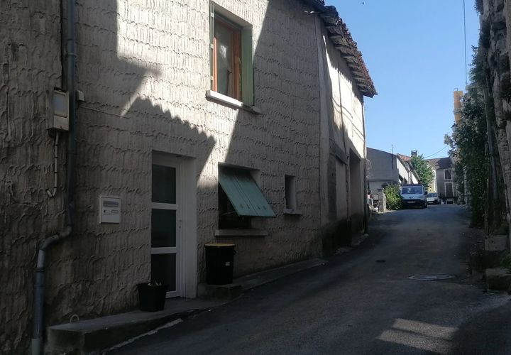 Villa i Nontron, Dordogne, Nontron - € 60 000 | Ref: BVI84937 - foto 1