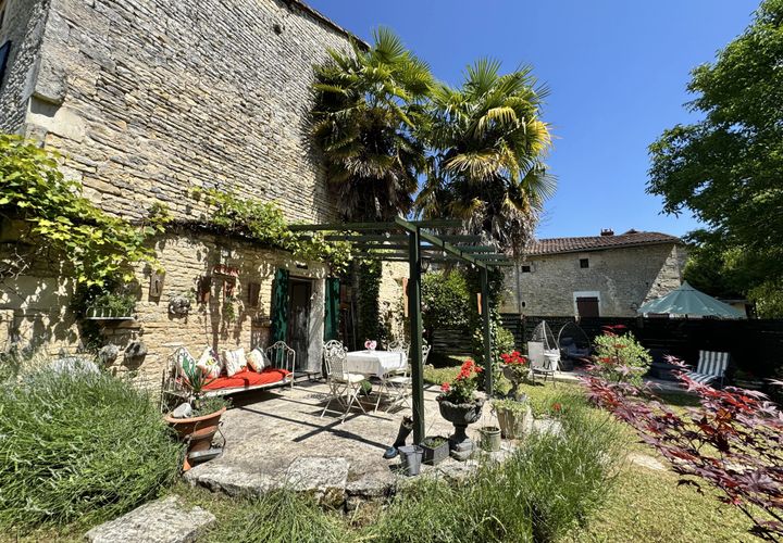 Villa i Aunac, Charente, Aunac - € 174.960 | Ref: BVI85604 - foto 1