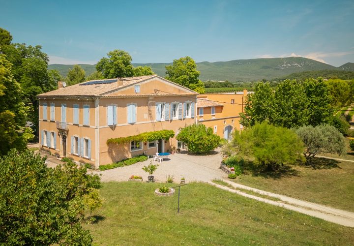Villa i Apt, Vaucluse, Apt - € 3.480.000 | Ref: BVI79855 - foto 1