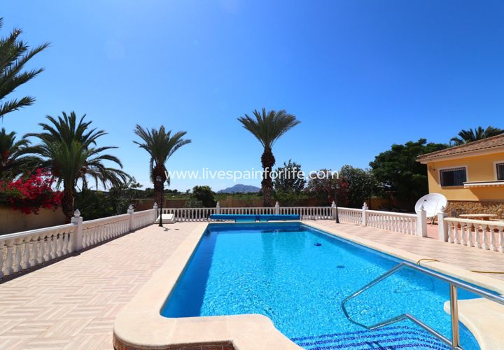 Landejendom i Catral, Alicante, Catral - € 375.000 | Ref: CAT INMOM-Dx - foto 1