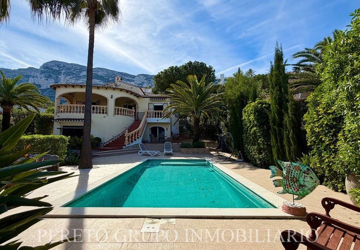 Villa i Denia, Alicante, Denia - € 795.000 | Ref: L001890 - foto 1