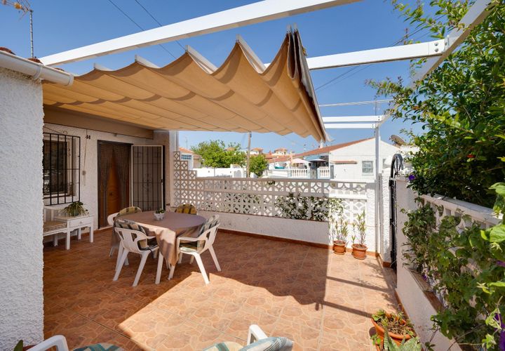 Villa a Torrevieja, Alicante, Torrevieja - € 139.900 | Ref: OH02301/10701 - foto 1