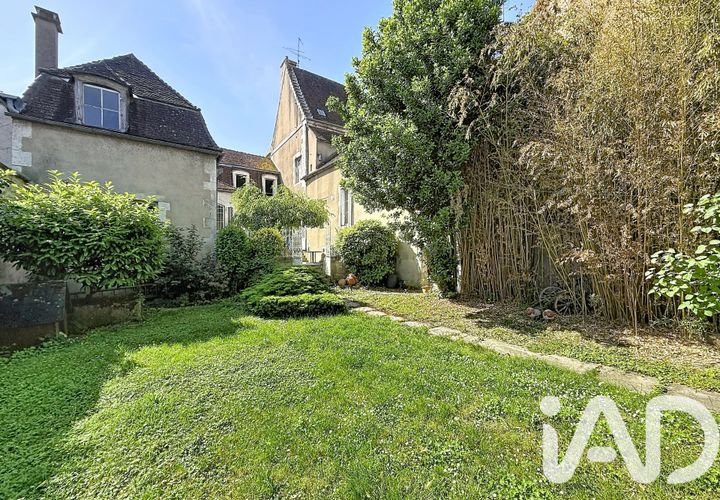 Villa a Auxerre, Yonne, Auxerre - € 630.000 | Ref: 3650 - foto 1