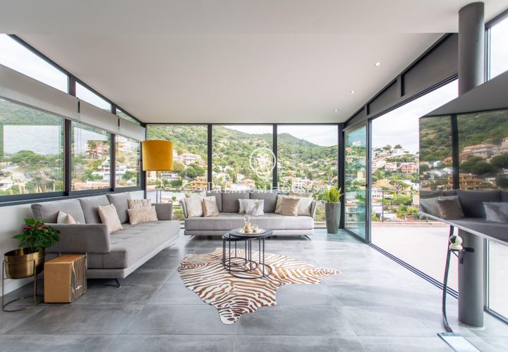 Villa a Alella, Barcelona, Alella - € 1.175.000 | Ref: PH103843/3699 - foto 1