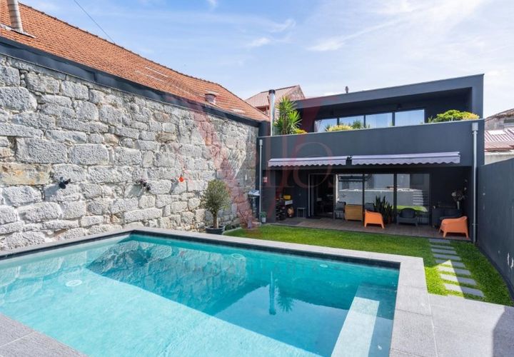 Villa i Porto, Porto, Porto - € 1.170.000 | Ref: VIJT120 - foto 1