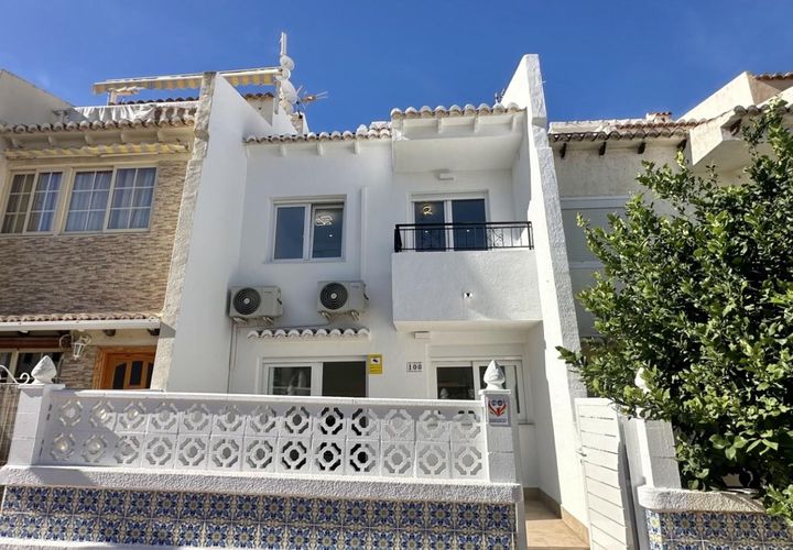 Rækkehus i Torrevieja, Alicante, Torrevieja - € 229.000 | Ref: MOVE-275/13477 - foto 1