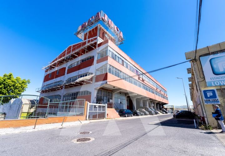 Erhvervsejendom i Sacavem, Lisbon, Sacavem - € 8.000.000 | Ref: 1141419/26LA - foto 1