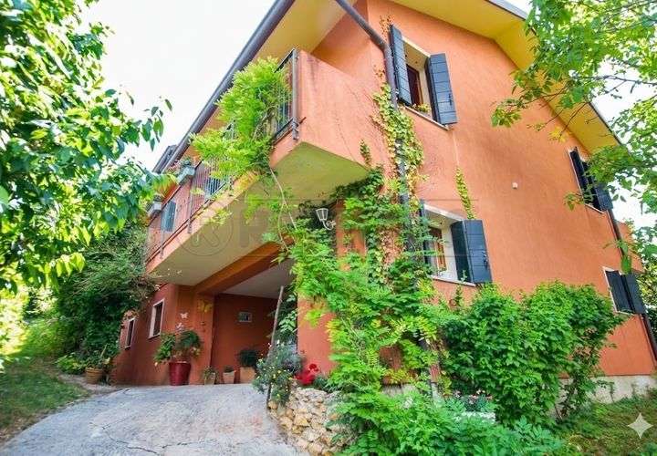Villa a Arcugnano - Torri, Vicenza, Arcugnano - Torri - € 310.000 | Ref: RAsingV10 - foto 1