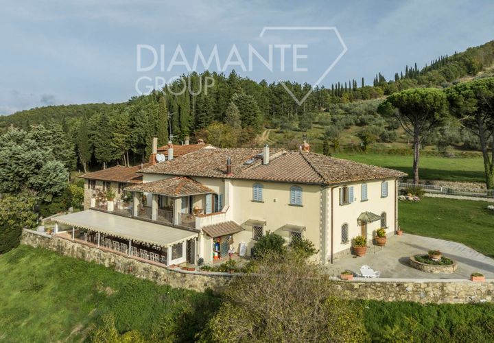 Villa i Rufina, Florence, Rufina - € 1.700.000 | Ref: FI7197 - foto 1