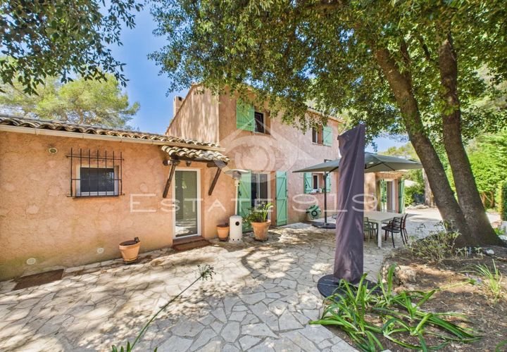 Villa i Valbonne, Alpes-Maritimes, Valbonne - € 960.000 | Ref: MS747VM - foto 1