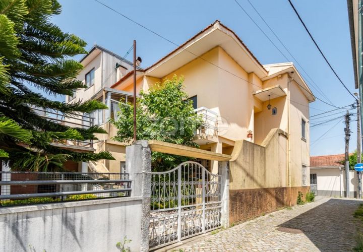 Villa i Gondomar, Porto, Gondomar - € 269 900 | Ref: ZMPT589644 - foto 1