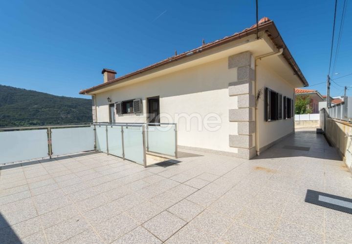 Villa i Braga, Braga, Braga - € 395 000 | Ref: ZMPT589811 - foto 1