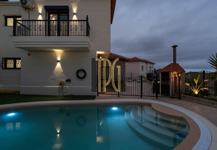 Villa i Chayofa, Tenerife, Chayofa - € 1.250.000 | Ref: OPS1938R - foto 1