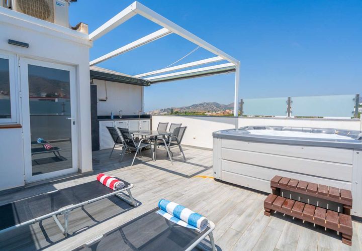 Villa in Nerja, Malaga, Nerja - € 1,250/month | Ref: DH30235 - photo 1