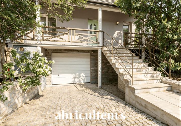 Villa i Colombes, Hauts-de-Seine, Colombes - € 895.000 | Ref: CGVM0120618592700_4 - foto 1
