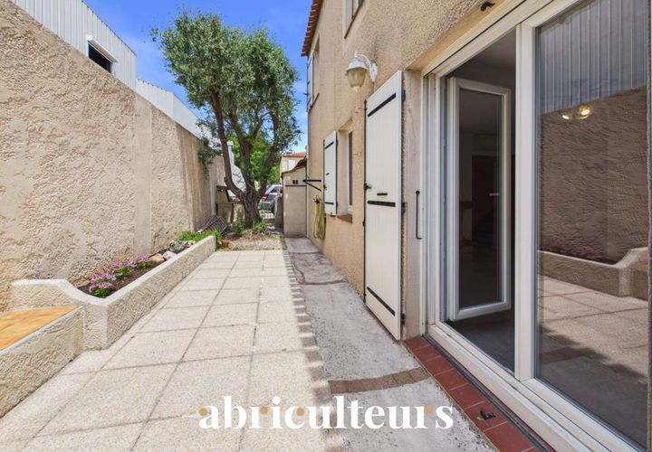 Villa a Marseille, Bouches-du-Rhone, Marseille - € 340.000 | Ref: APVM25028613010_1 - foto 1