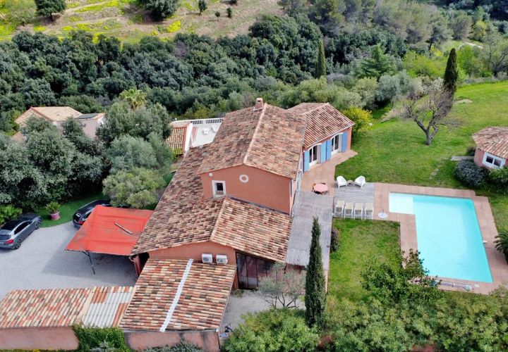 Villa i Cagnes-sur-Mer, Alpes-Maritimes, Cagnes-sur-Mer - € 1.250.000 | Ref: HH-16204379 - foto 1