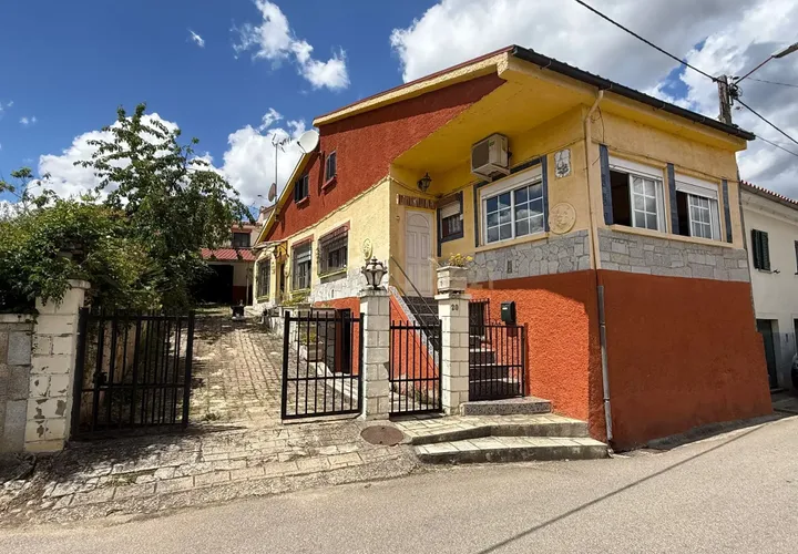Villa a Vinhais, Braganca, Vinhais - € 95.000 | Ref: C0458-00613 - foto 1