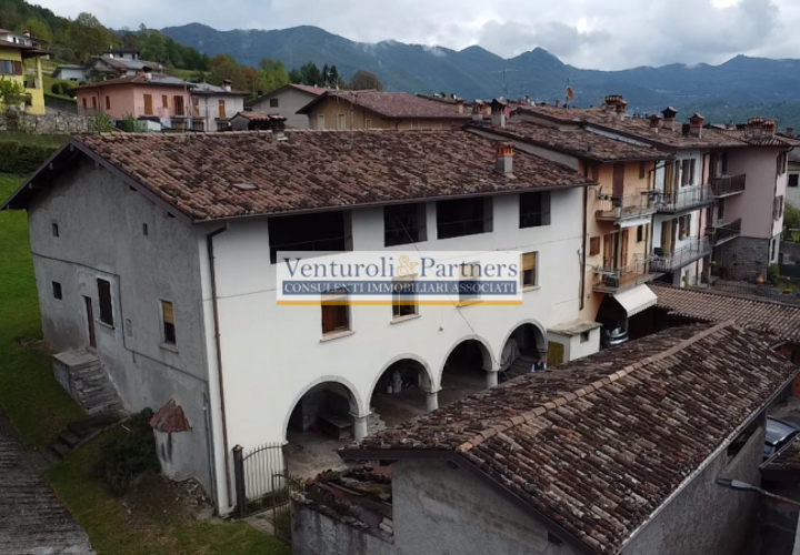 Herregård i Preseglie, Brescia, Preseglie - € 190 000 | Ref: GV208 - foto 1